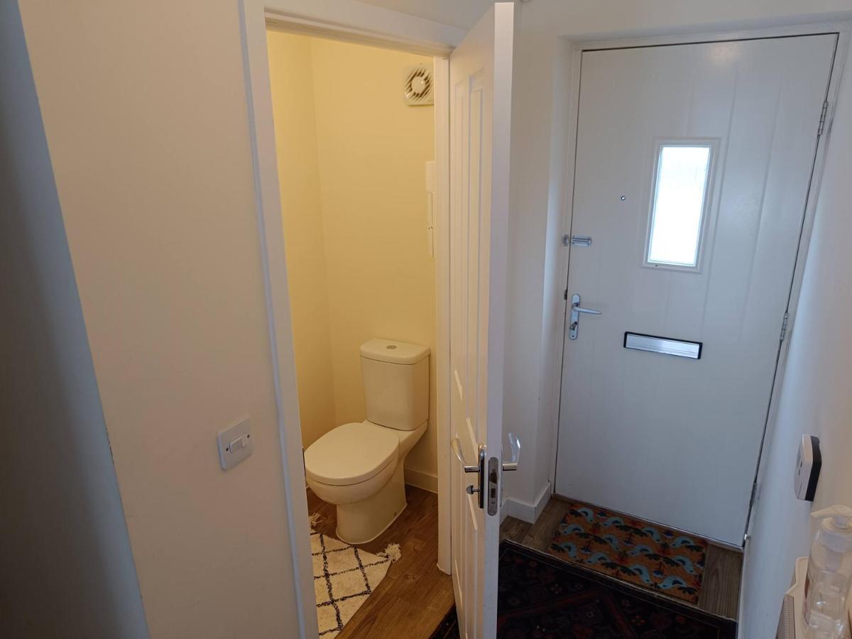 3 Bedroom Townhouse Near Bicester Village Exterior foto